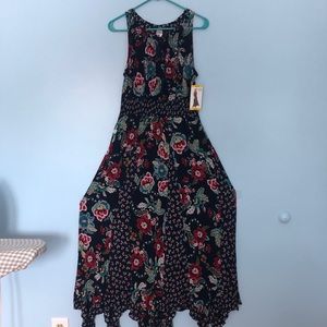 Women’s long dress size M NWT